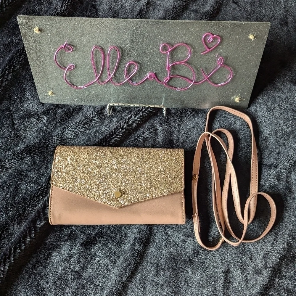 GUC Mauve/Tan/Rose Gold Sequin Clutch w/Straps